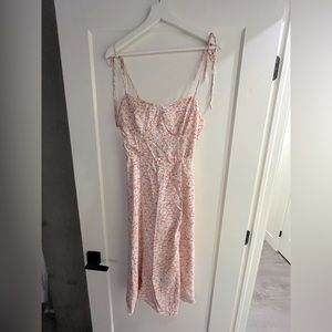 Pink floral midi dress with slit